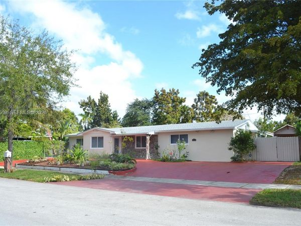 19901 SW 92nd Ave , Cutler Bay, FL 33157