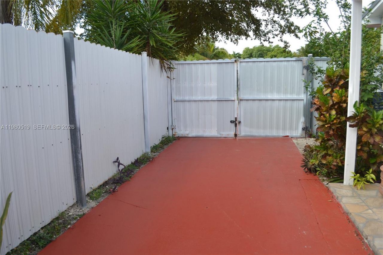 19901 SW 92nd Ave , Cutler Bay, FL 33157 Photo