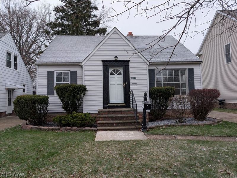 25671 Farringdon Avenue, Euclid, OH 44132 Photo 1