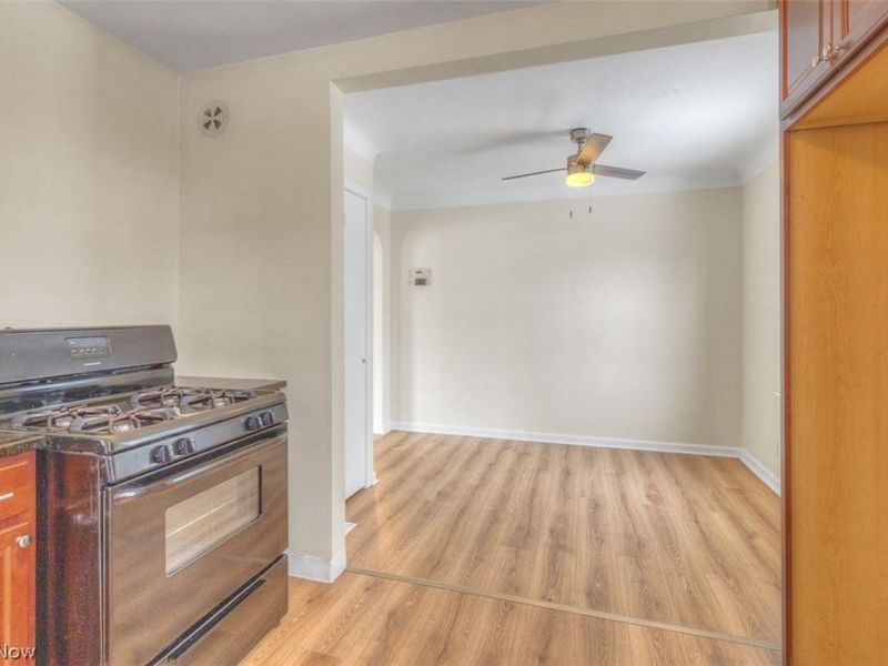 25671 Farringdon Avenue, Euclid, OH 44132 Photo 10