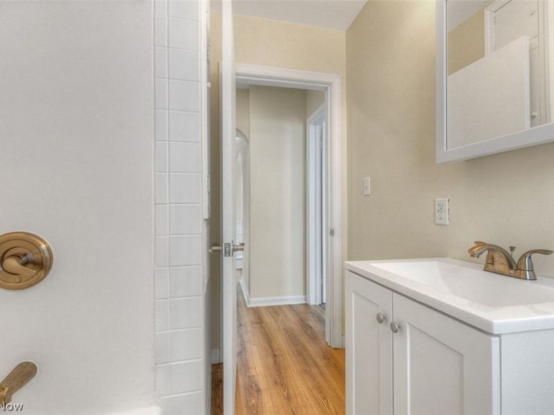 25671 Farringdon Avenue, Euclid, OH 44132 Photo 13