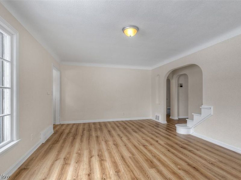 25671 Farringdon Avenue, Euclid, OH 44132 Photo 5