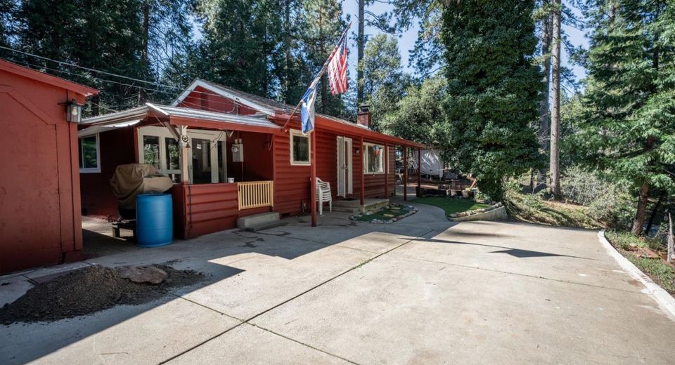 390 S Horseshoe Dr, Hathaway Pines, CA 95233 Photo