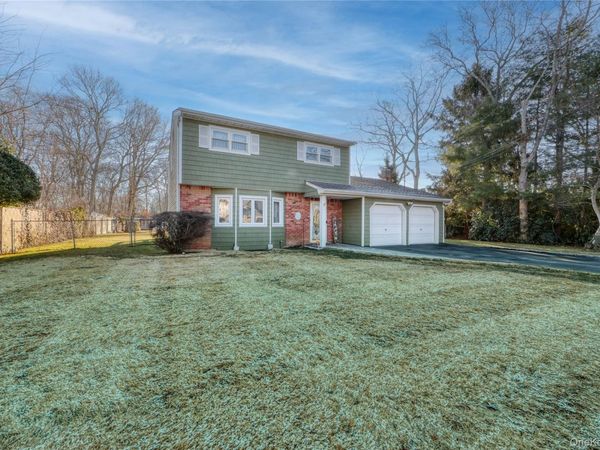 225 Whittier Drive, Mastic Beach, NY 11951