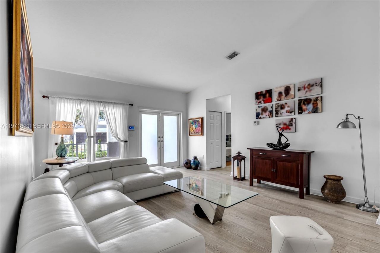 14023 SW 132nd Ave , Miami, FL 33186 Photo