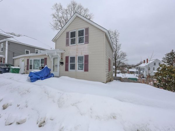 32 Norton Street, Nashua, NH 03064