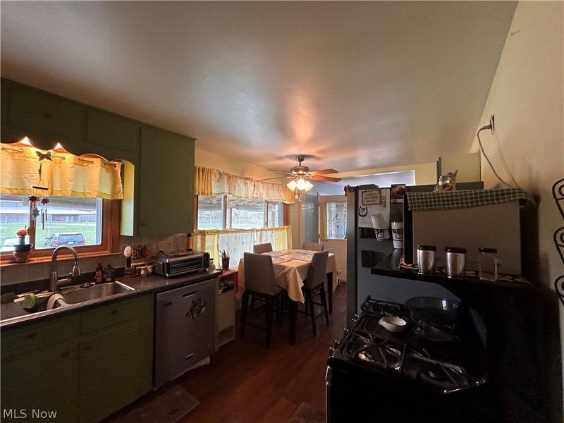 605 Stadium Street, Minerva, OH 44657 Photo 3