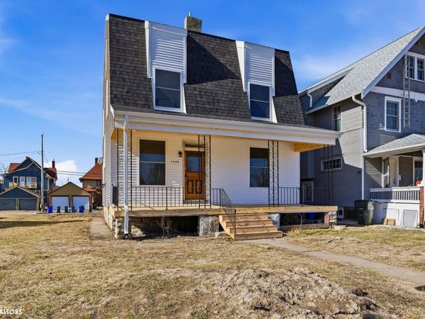 1426 3rd Avenue SE, Cedar Rapids, IA 52403