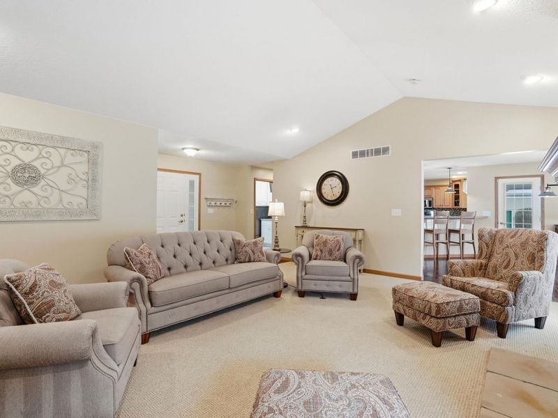 441 Gleneagles Drive, Newark, OH 43055 Photo 10