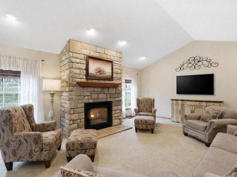 441 Gleneagles Drive, Newark, OH 43055 Photo 6