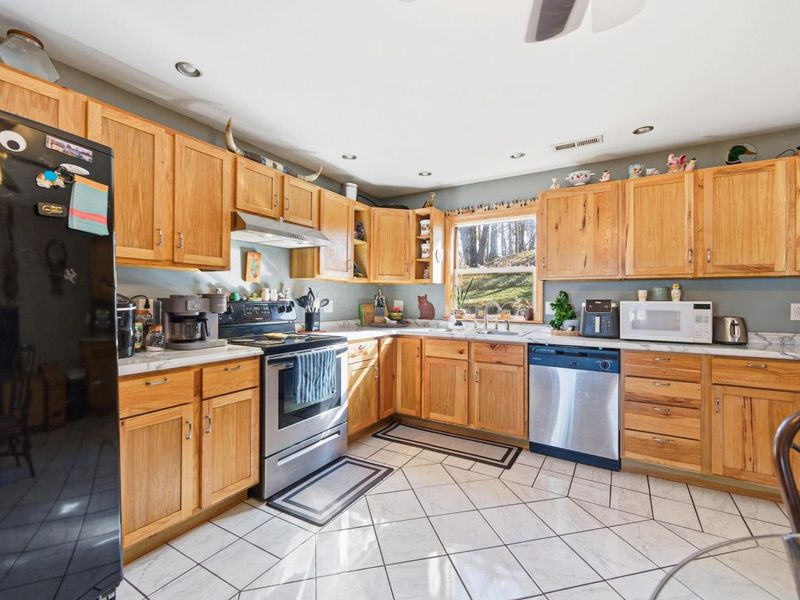 350 Elm Street, Logan, OH 43138 Photo 17