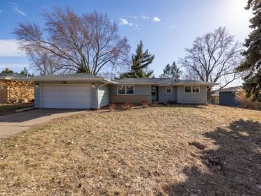 1040 Lincoln Terrace, Columbia Heights, MN 55421