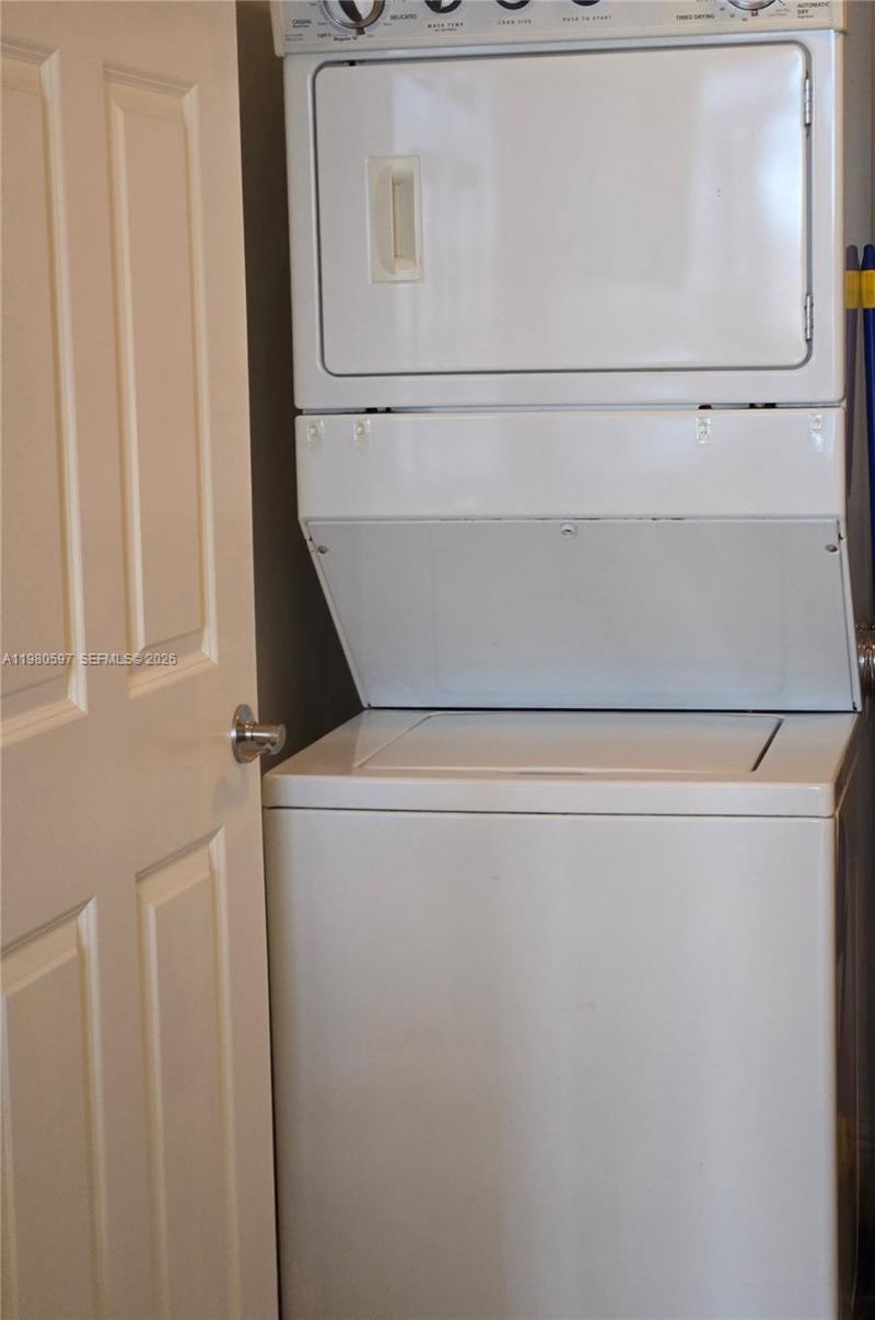 888 S Douglas Rd , Unit 1114, Coral Gables, FL 33134 Photo