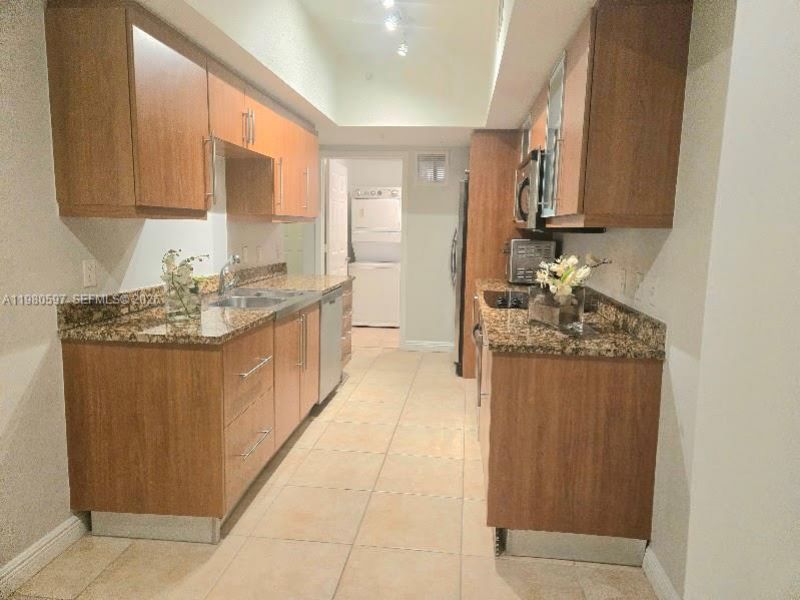 888 S Douglas Rd , Unit 1114, Coral Gables, FL 33134 Photo