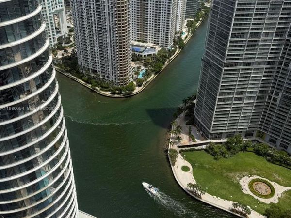 200 Biscayne Boulevard Way, Unit 4801, Miami, FL 33131