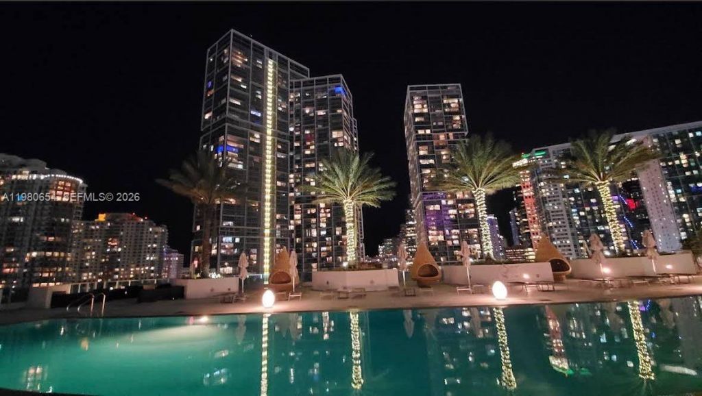 200 Biscayne Boulevard Way, Unit 4801, Miami, FL 33131 Photo