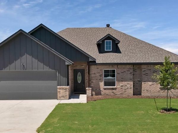 113 Panther Loop , Mabank, TX 75147