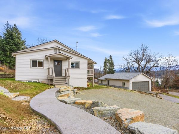 312 Ellisport St , Hope, ID 83836