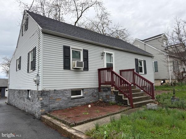 7 RUTHERFORD ROAD, HARRISBURG, PA 17109