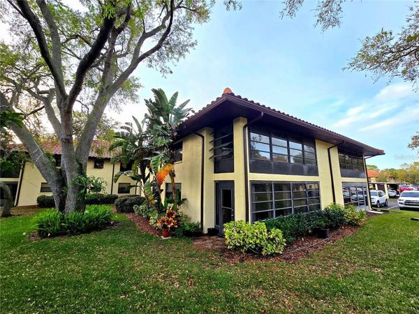 2009 HAMMOCK PINE BOULEVARD, Unit 2009, CLEARWATER, FL 33761
