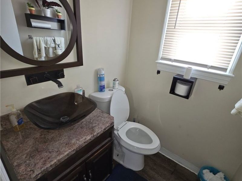 2370 N Taylor Road, East Cleveland, OH 44112 Photo 12