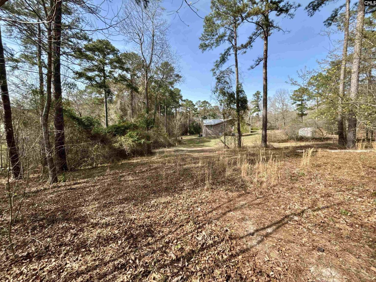 330 Canada Drive  Photo 10