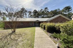 330 Canada Drive  photo 4