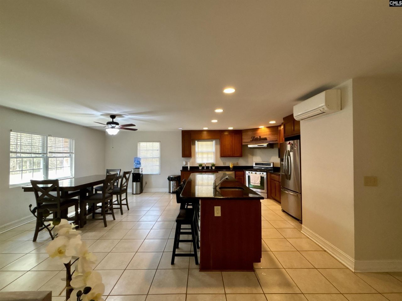 330 Canada Drive  Photo 20