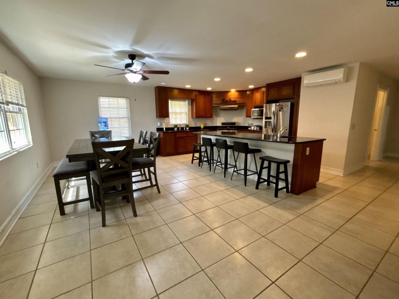 330 Canada Drive  Photo 21