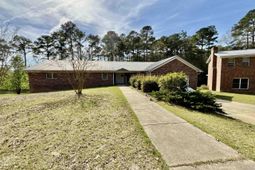 330 Canada Drive  photo 4