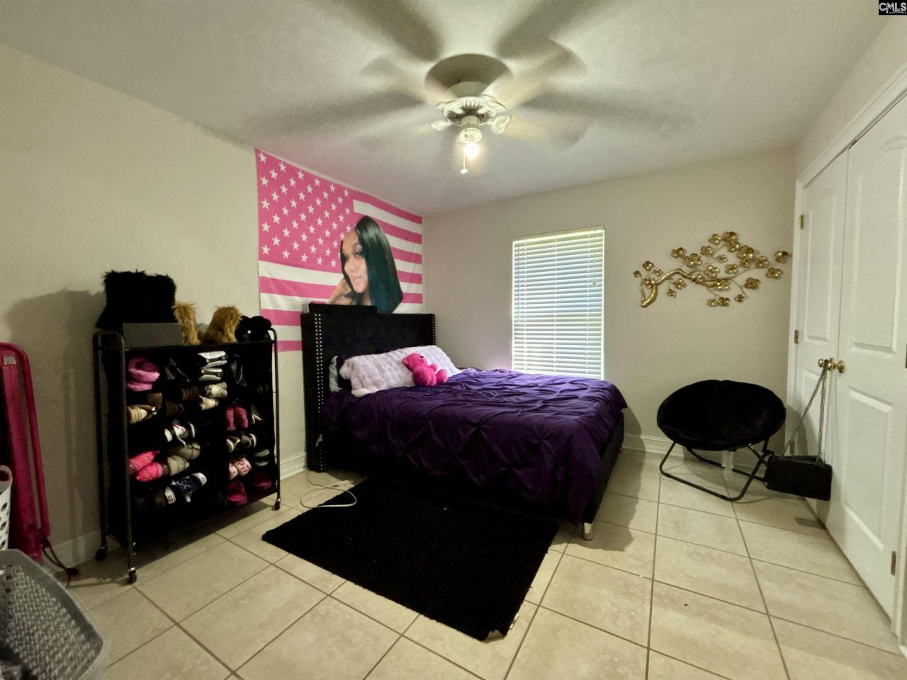 330 Canada Drive  Photo 46