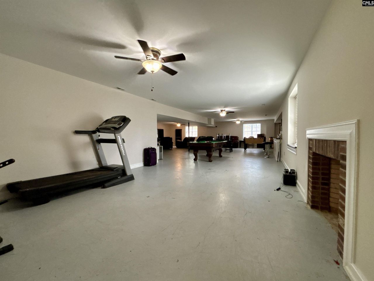 330 Canada Drive  Photo 53