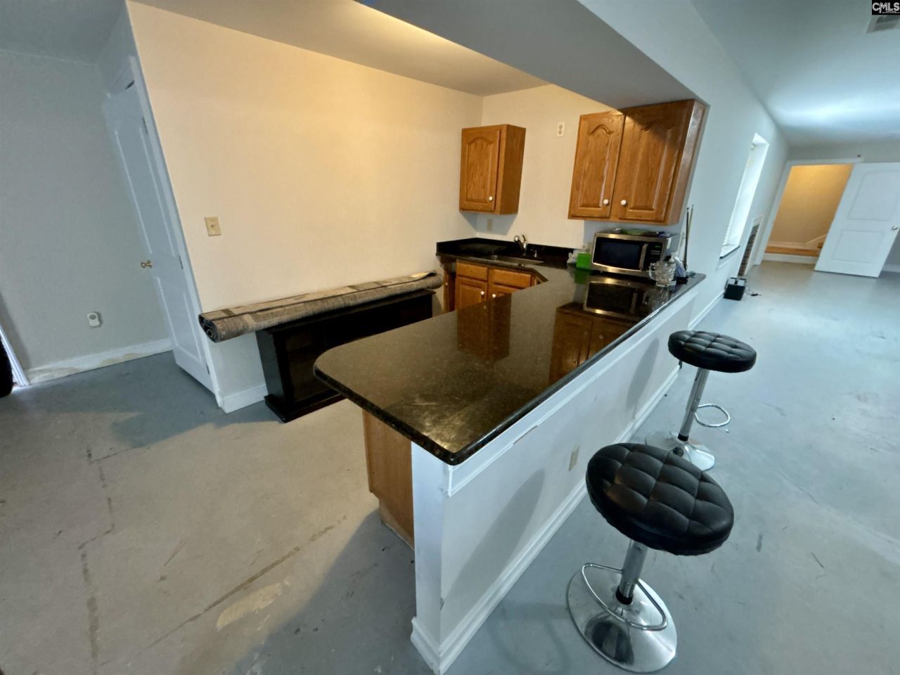 330 Canada Drive  Photo 57