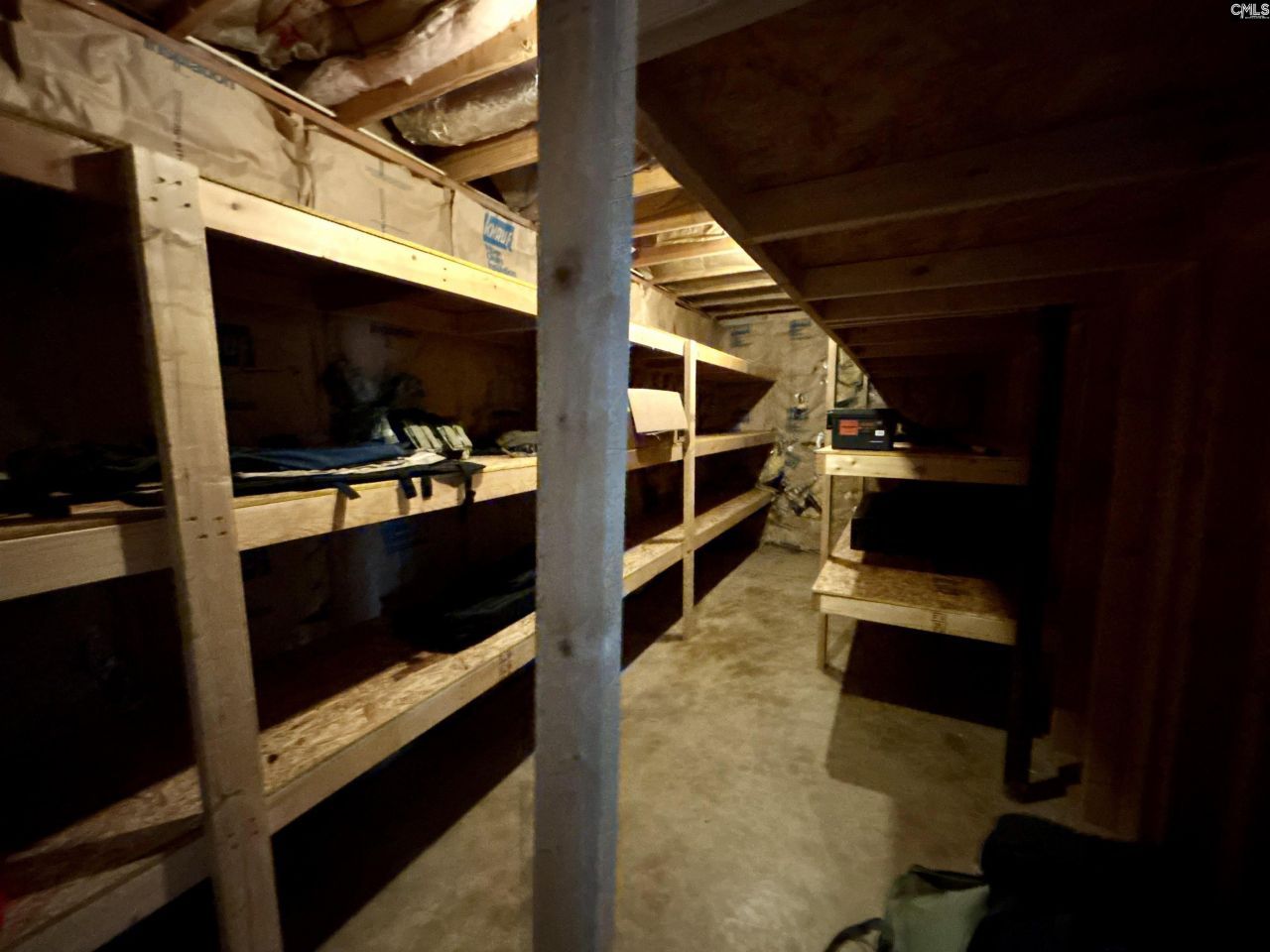 330 Canada Drive  Photo 60