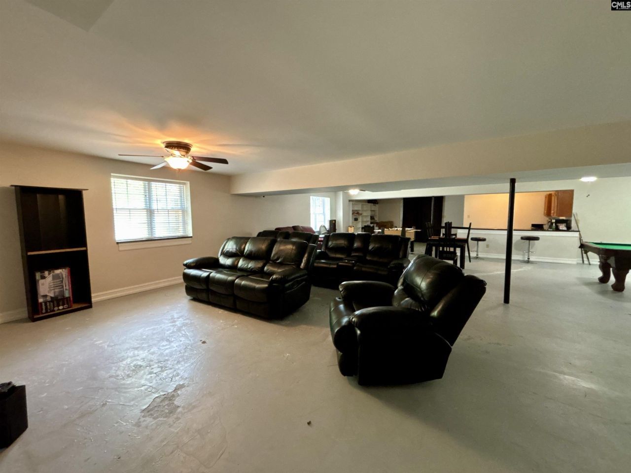 330 Canada Drive  Photo 63