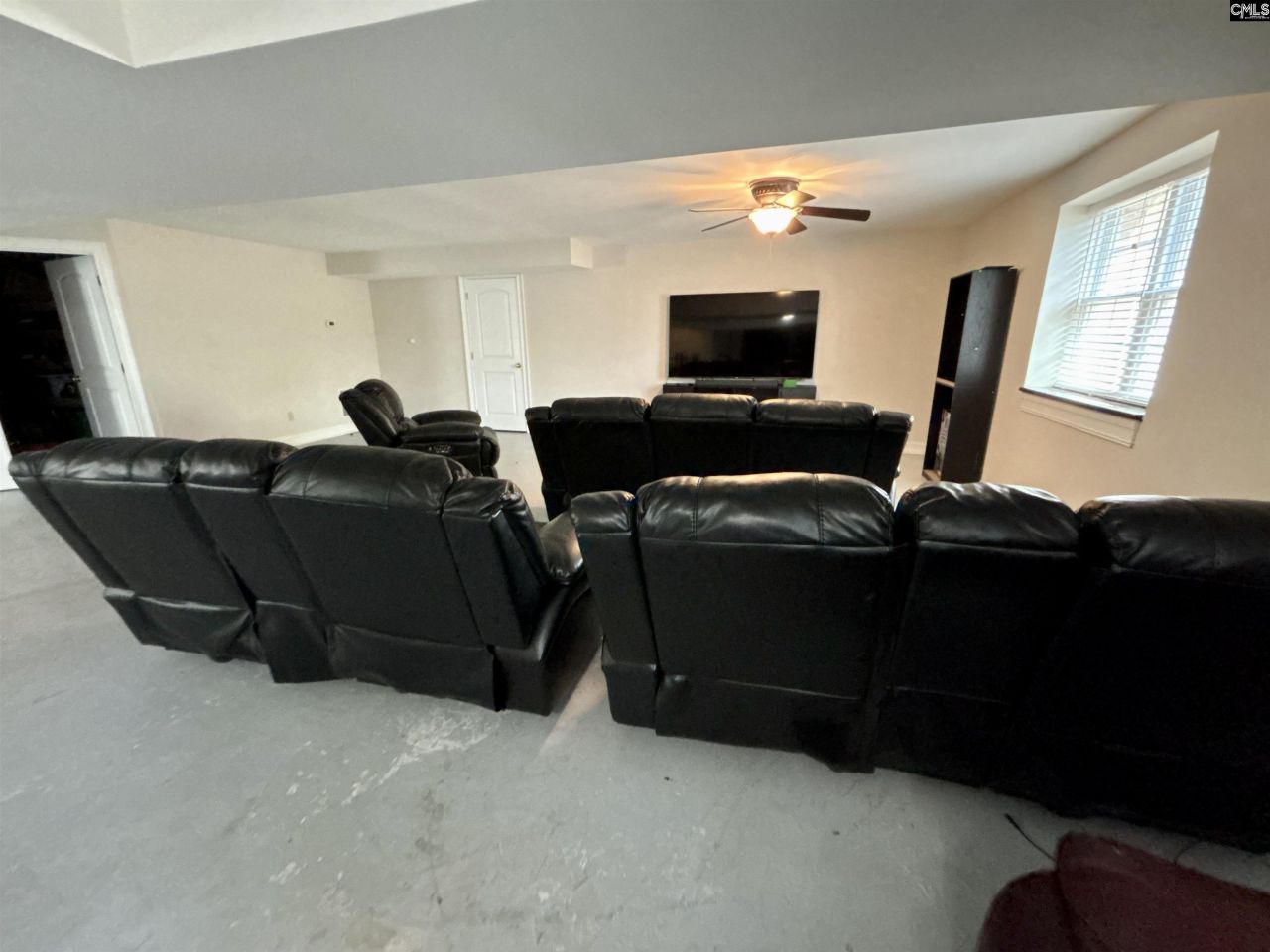 330 Canada Drive  Photo 64