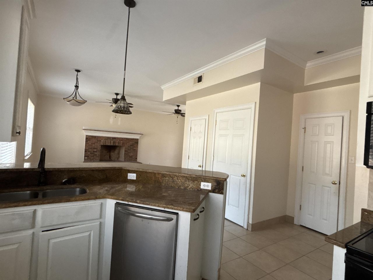 330 Canada Drive  Photo 74