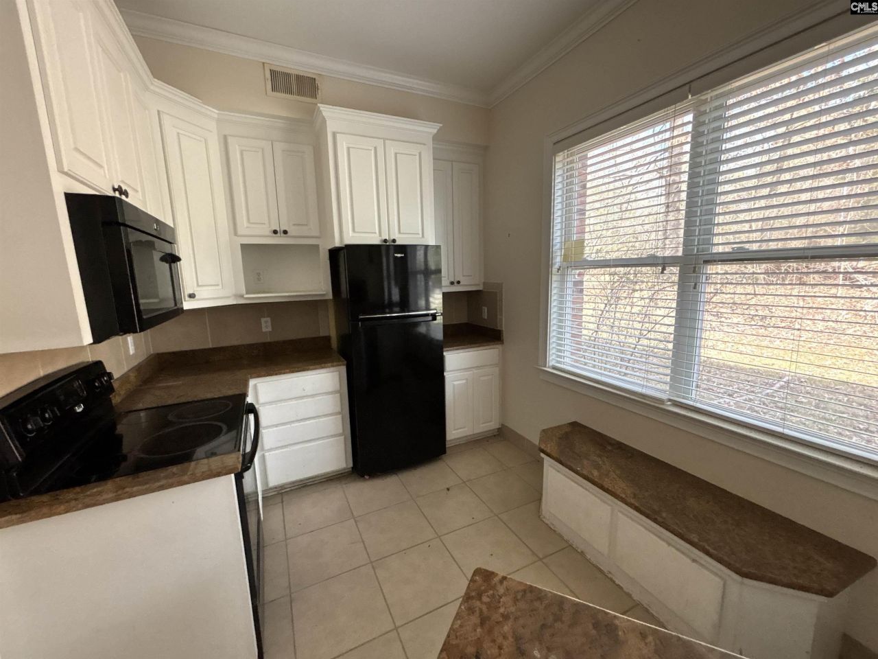 330 Canada Drive  Photo 76