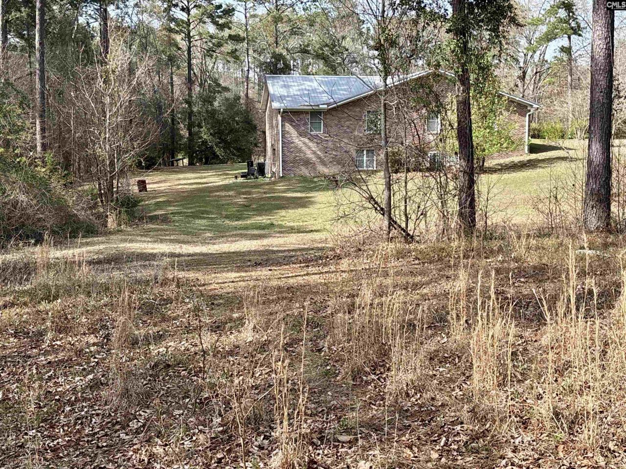 330 Canada Drive  Photo 8