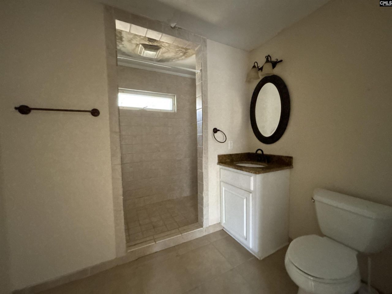 330 Canada Drive  Photo 81