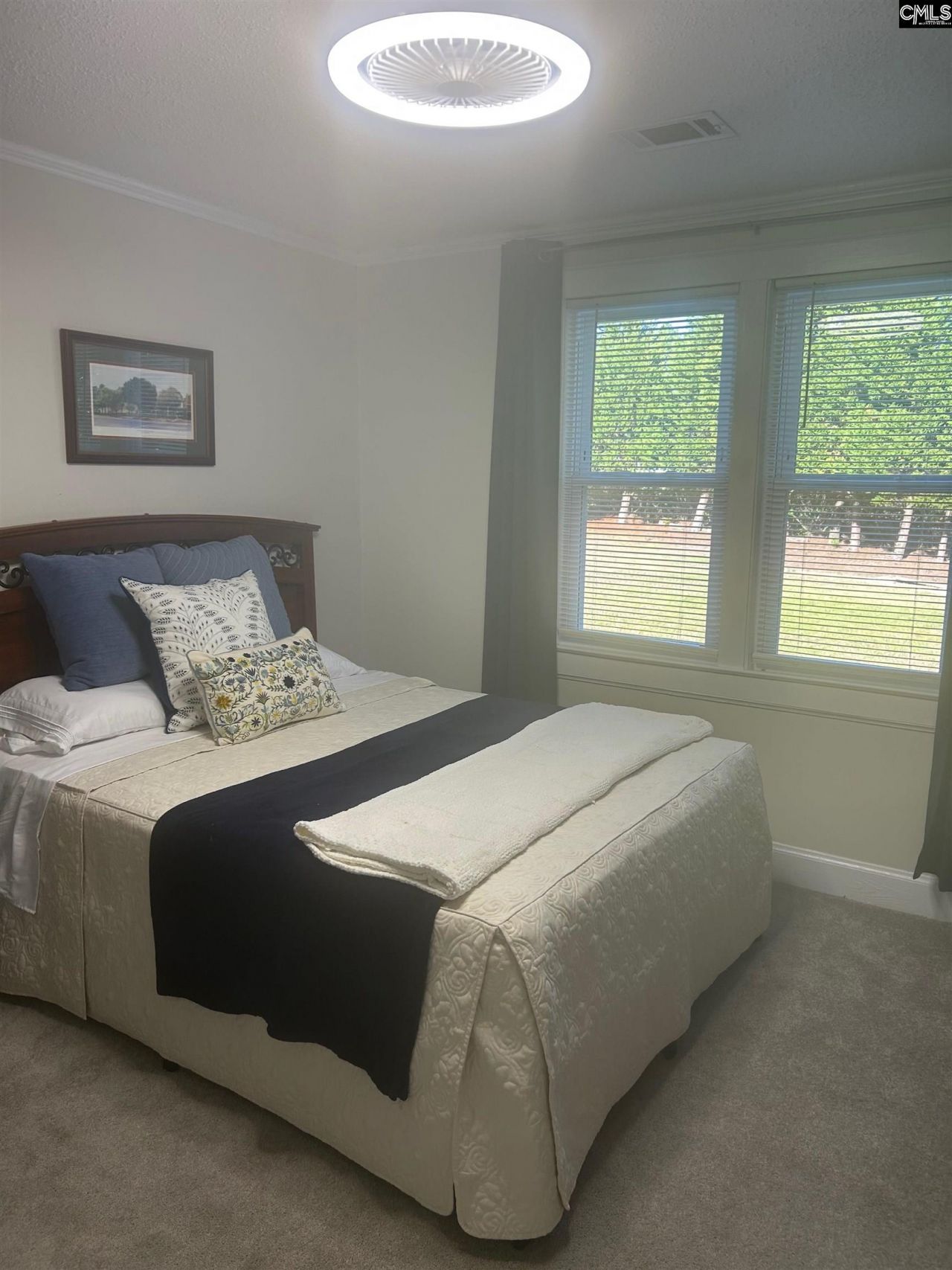 627 Two Notch Road Photo 16