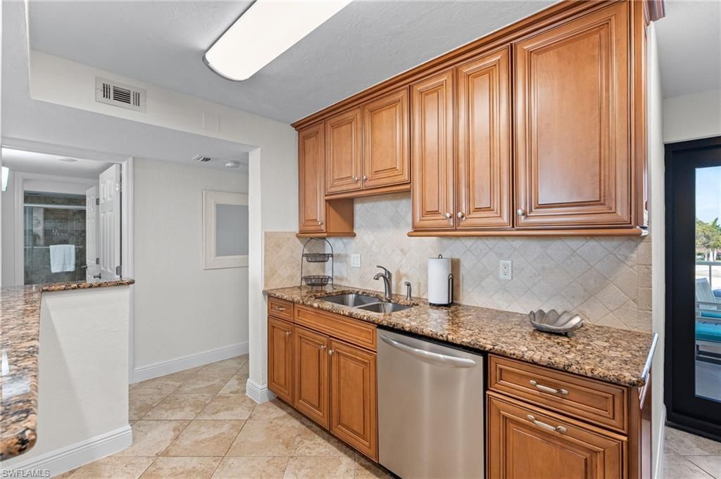 380 Seaview Ct , Unit 306, Marco Island, FL 34145 Photo