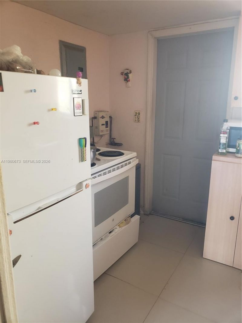 2101 SW 6th St, Miami, FL 33135 Photo