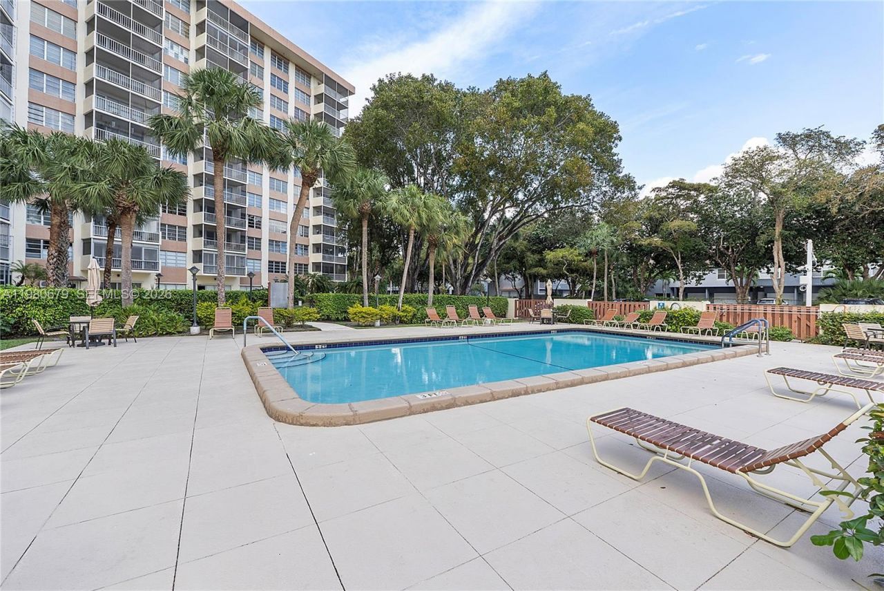 10777 W Sample Rd, Unit 918, Coral Springs, FL 33065 Photo