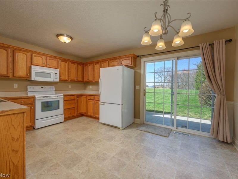 465 Wagler Avenue SW, Hartville, OH 44632 Photo 11