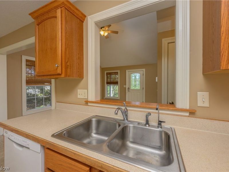 465 Wagler Avenue SW, Hartville, OH 44632 Photo 13