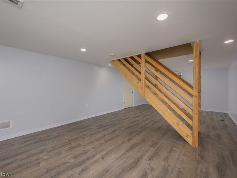 465 Wagler Avenue SW, Hartville, OH 44632 Photo 29