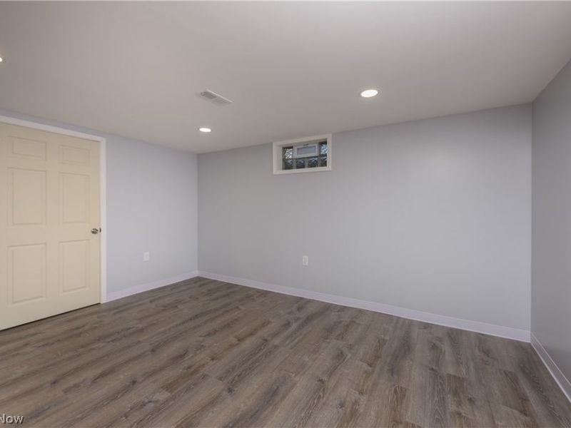 465 Wagler Avenue SW, Hartville, OH 44632 Photo 30