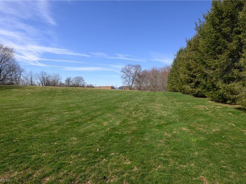 465 Wagler Avenue SW, Hartville, OH 44632 Photo 35