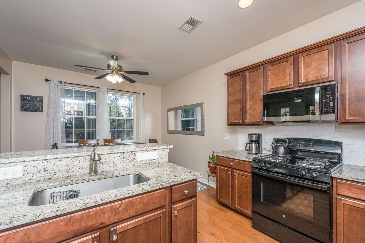 137 Radtko Road Photo 18